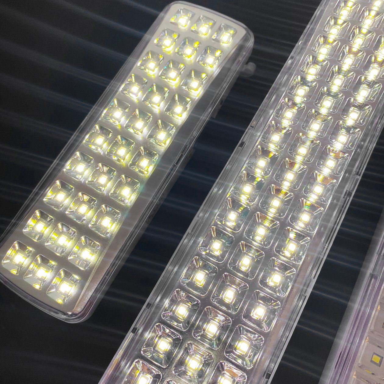 Лампа-панель ACK AC01-00330 60LED 10-часов р.