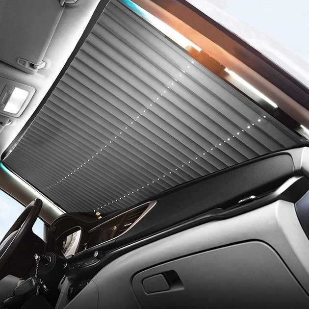 Солнцезащитная шторка на лобовое стекло с роликовым механизмом Vehicle Shade 1,2м*0,65 м