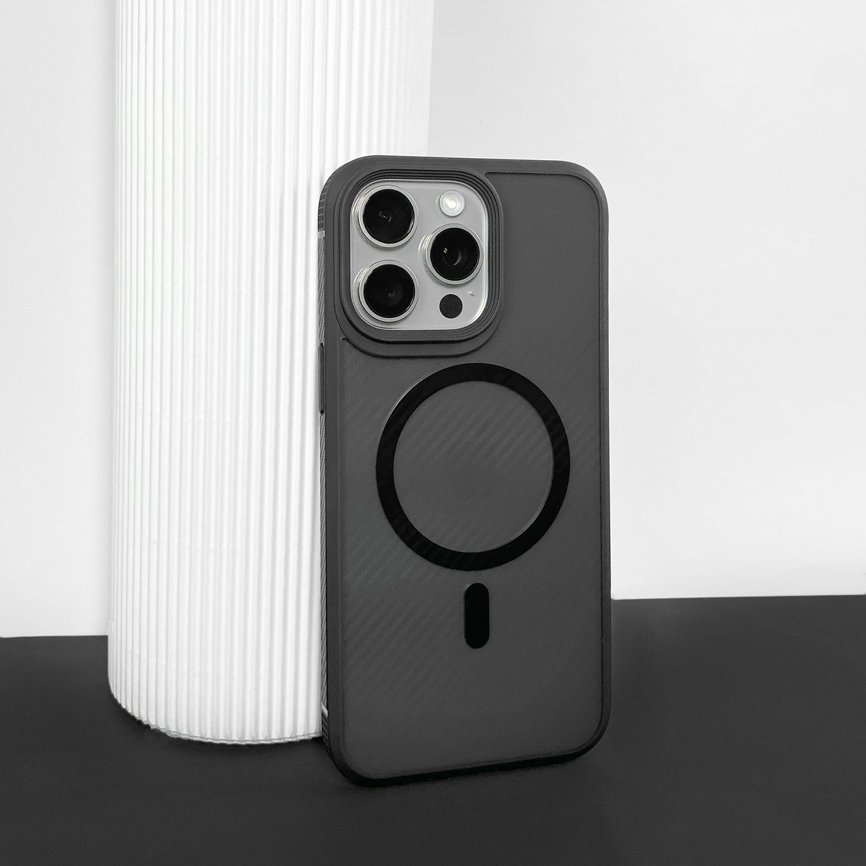 iPaky Carbone Clear case with MagSafe iPhone 15 Plus