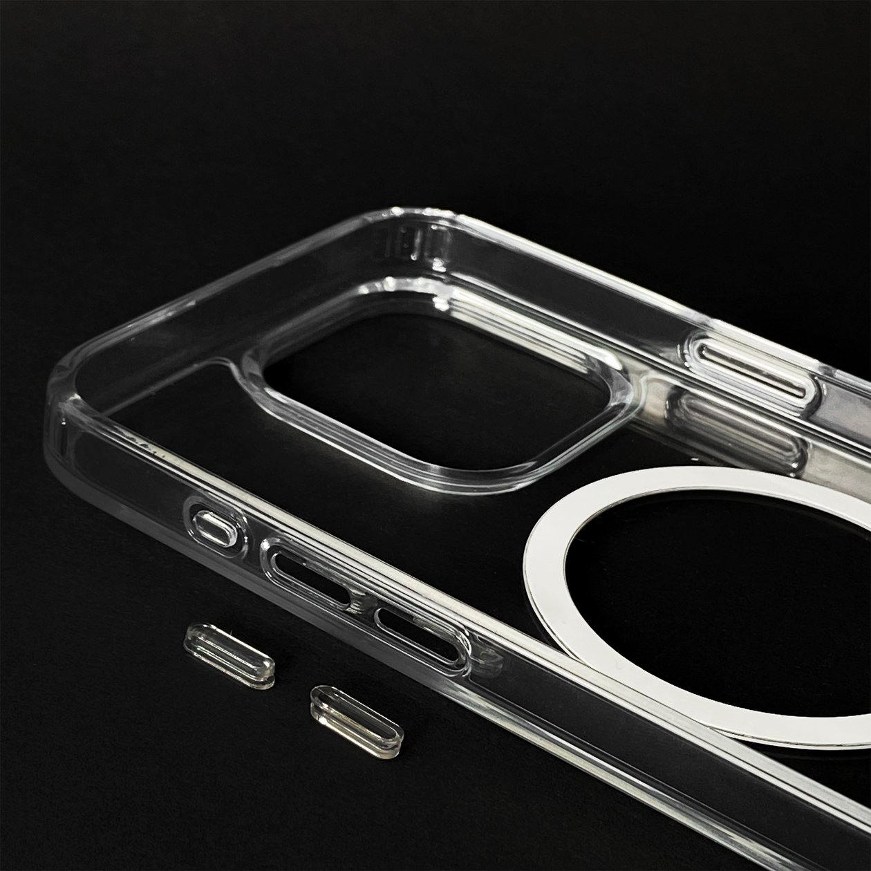 FIBRA Crystal Case with MagSafe iPhone 15 Plus
