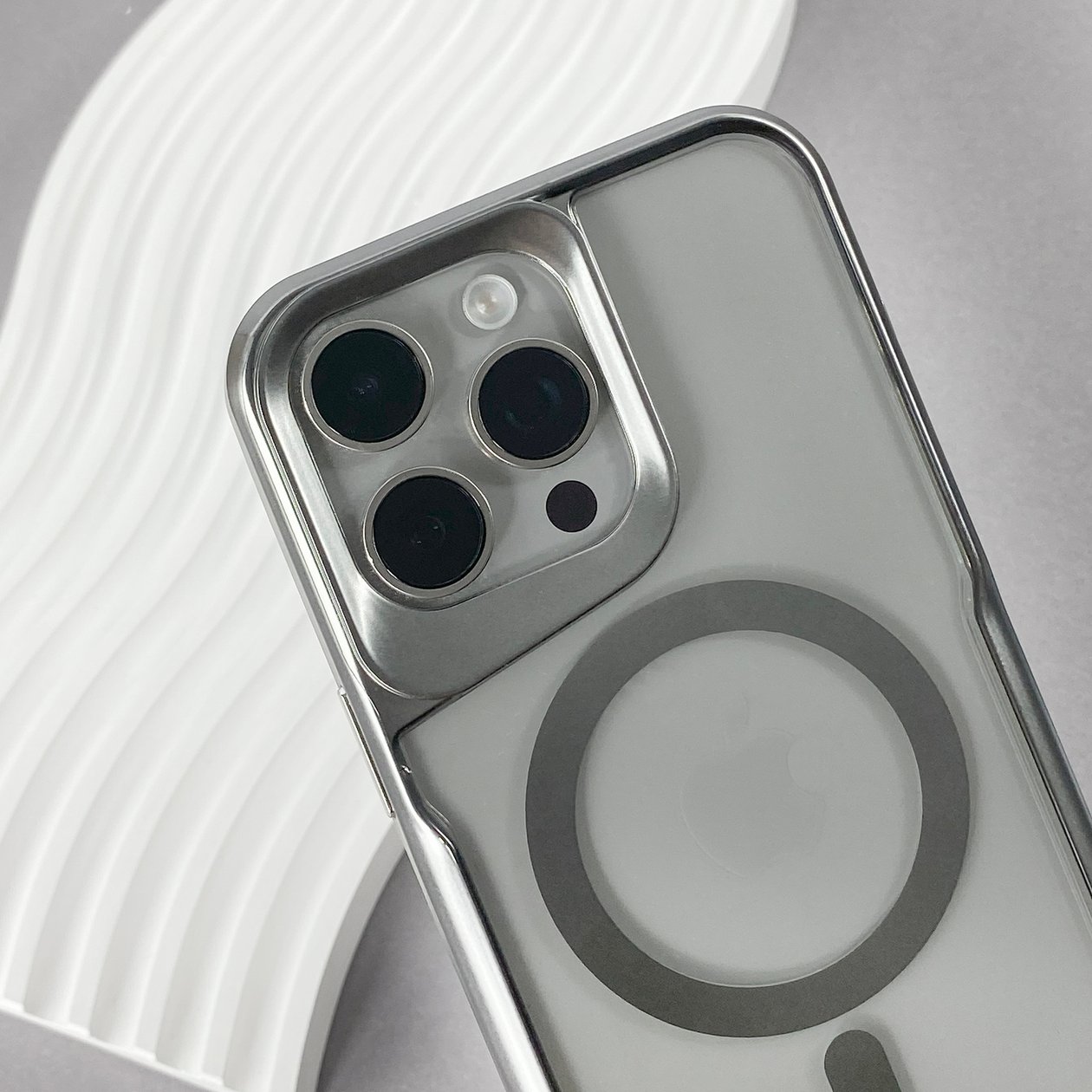 FIBRA  Absolute case with MagSafe iPhone 14 Pro