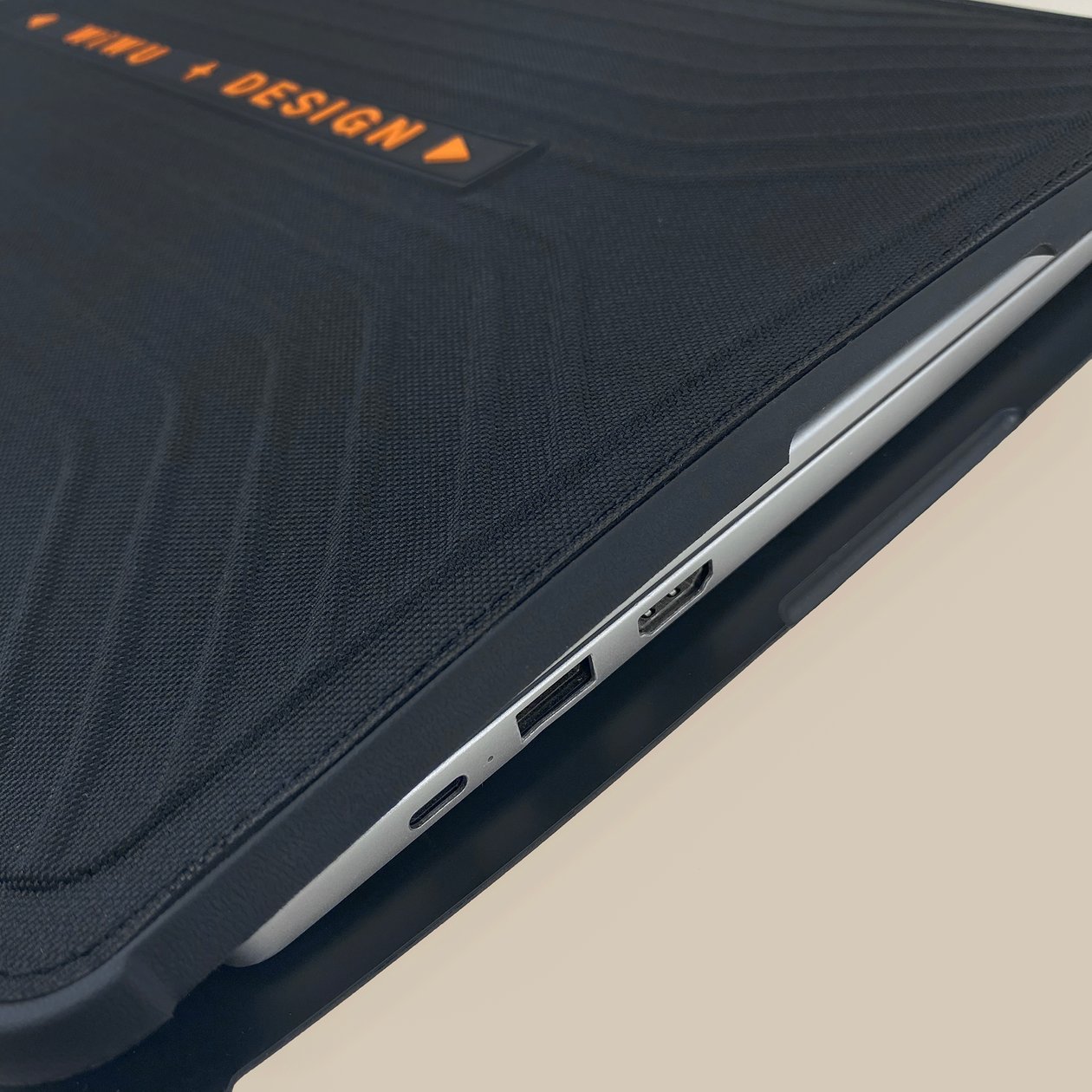 WiWU Чехол для ноутбука Defender Sleeve Pro for Macbook 