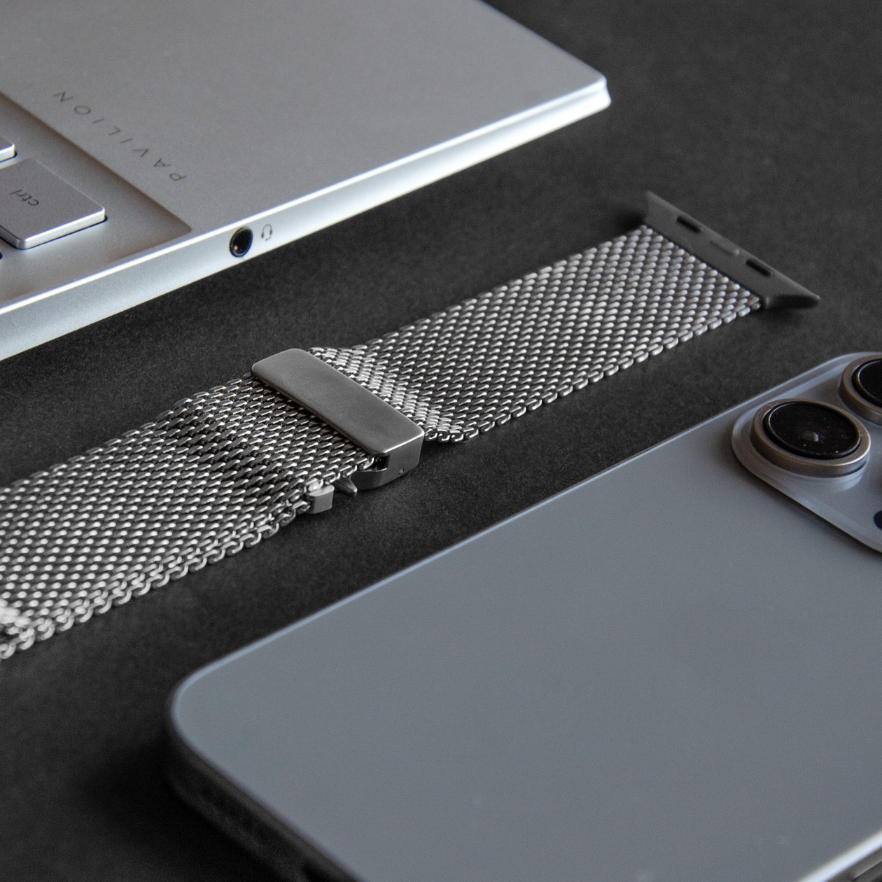 Ремешок Apple Watch Titanium Milanese Loop 42/44/45/49