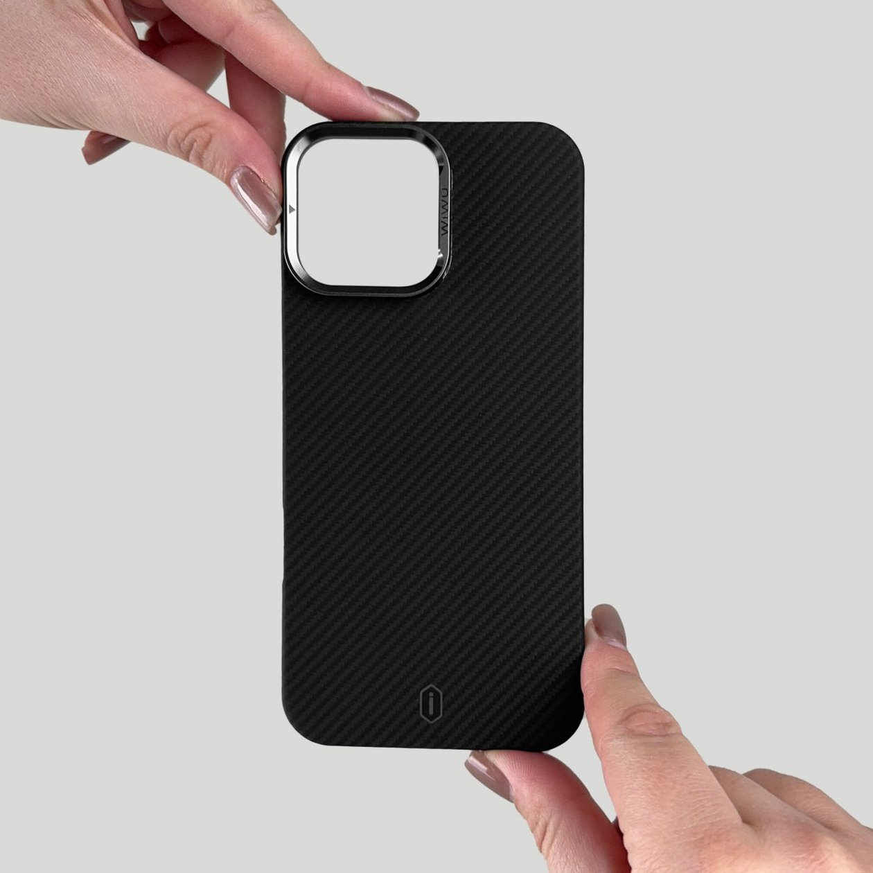 WIWU Чехол DCC-206 Aramid  Air blk  for iPhone 16 Pro