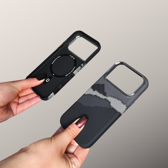 FIBRA Carbonite Design with MagSafe iPhone 17