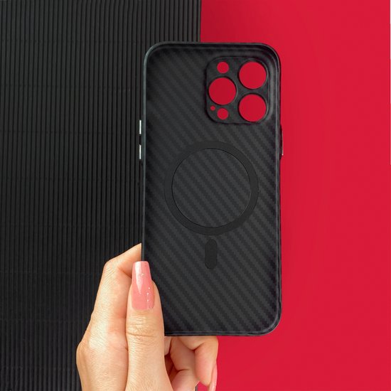 FIBRA Carbonite case with MagSafe iPhone 17