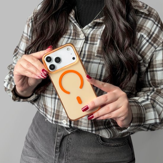 FIBRA Veil Case with MagSafe iPhone 17