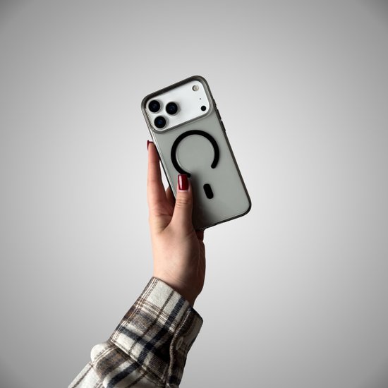 FIBRA Veil Case with MagSafe iPhone 15 Pro