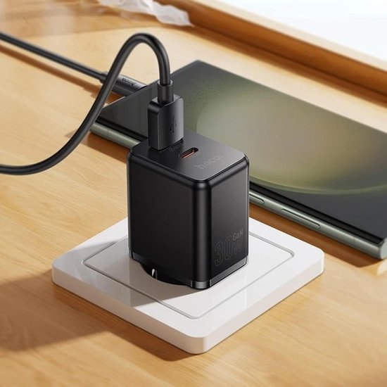 СЗУ Hoco C157A Smart PD30W+QC3.0 (EU)