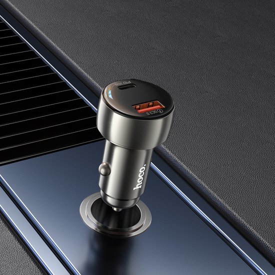 АЗУ Hoco Z50 Leader 48W dual-port PD30W+QC3.0 car charger with digital display