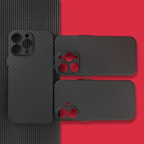 FIBRA Carbonite case with MagSafe iPhone 16 Pro Max
