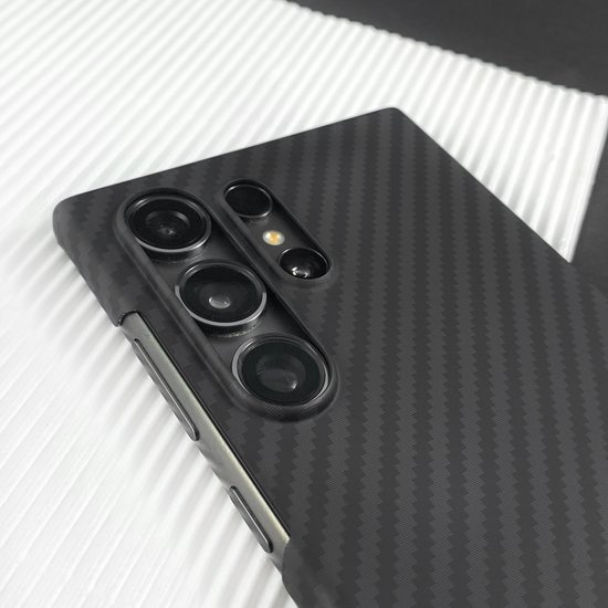 FIBRA Carbonite case with MagSafe Samsung S25 Ultra