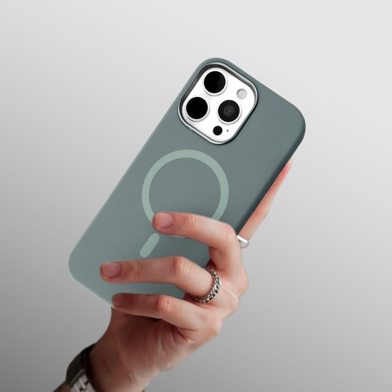 FIBRA Silicone OmniMag iPhone 16 Pro