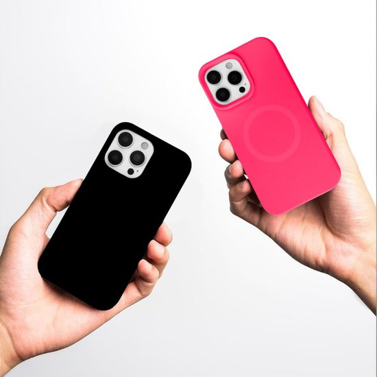 FIBRA Full Silicone Cover with MagSafe iPhone 15 Pro