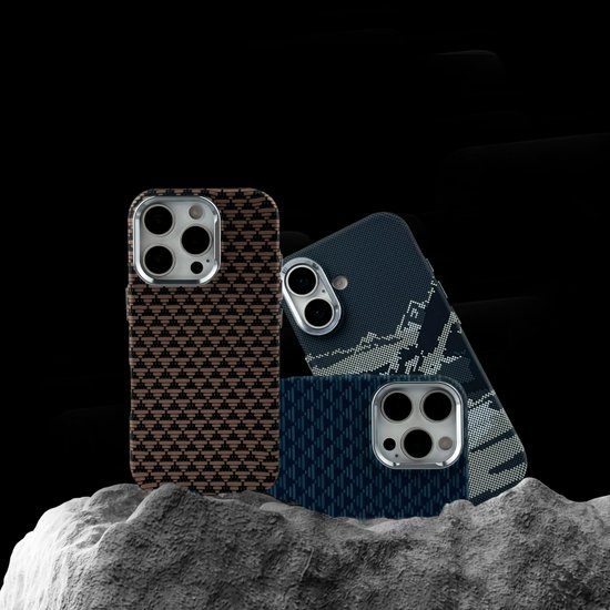FIBRA Carbonite Design with MagSafe iPhone 16 Pro Max