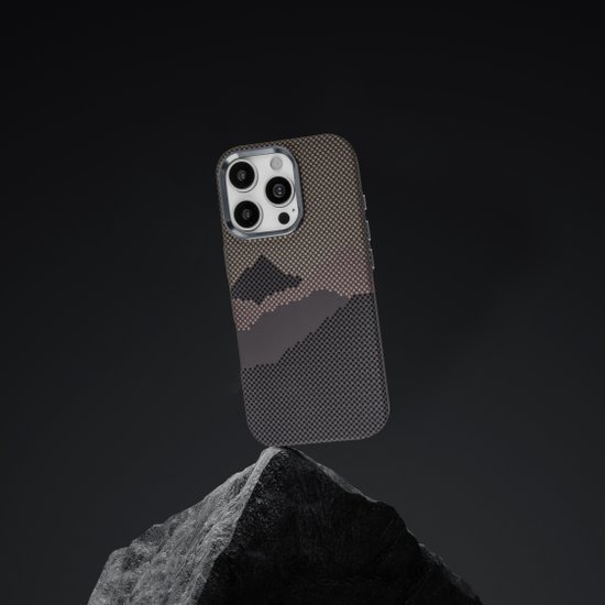 FIBRA Carbonite Design with MagSafe iPhone 16 Pro Max